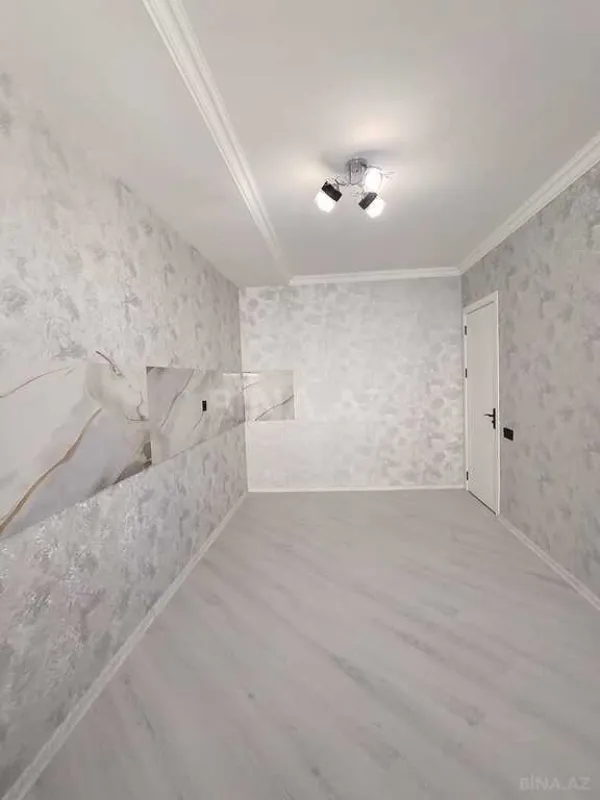Satılır 5 otaqlı həyət evi 200 m²