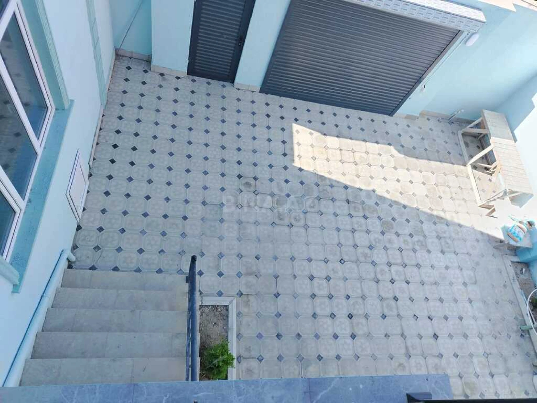 Satılır 5 otaqlı həyət evi 200 m²