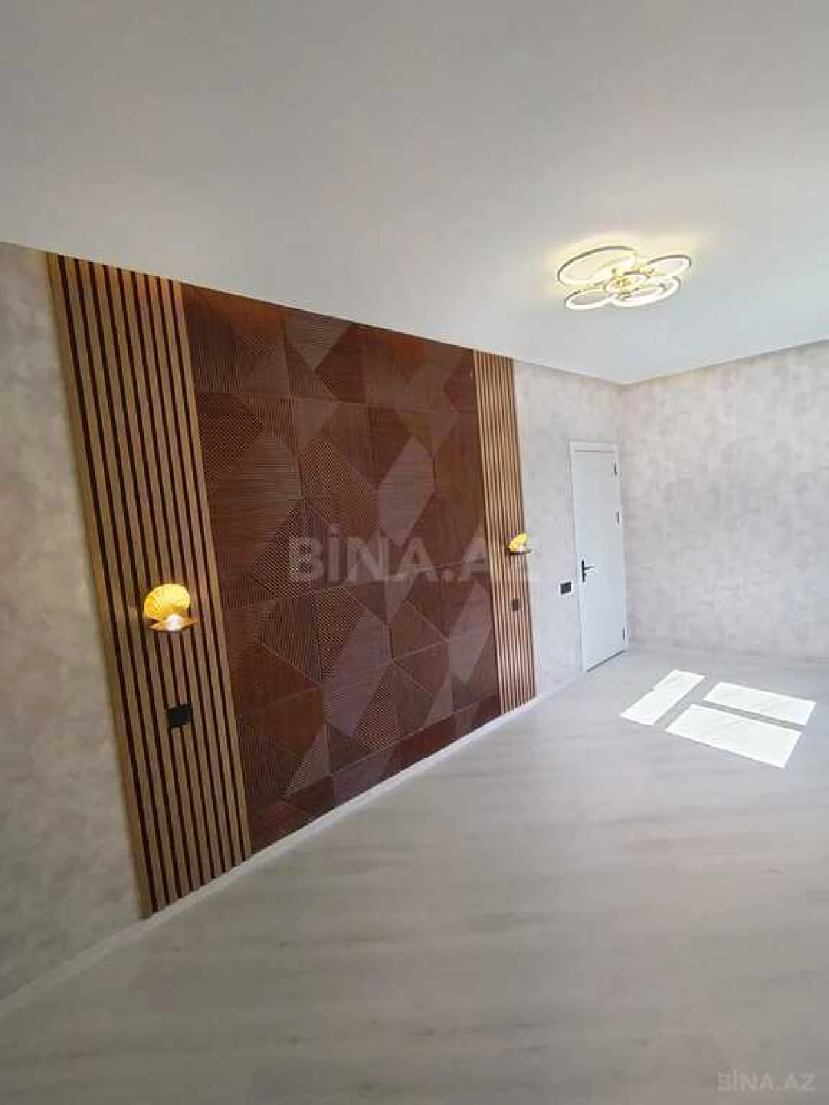 Satılır 5 otaqlı həyət evi 200 m²