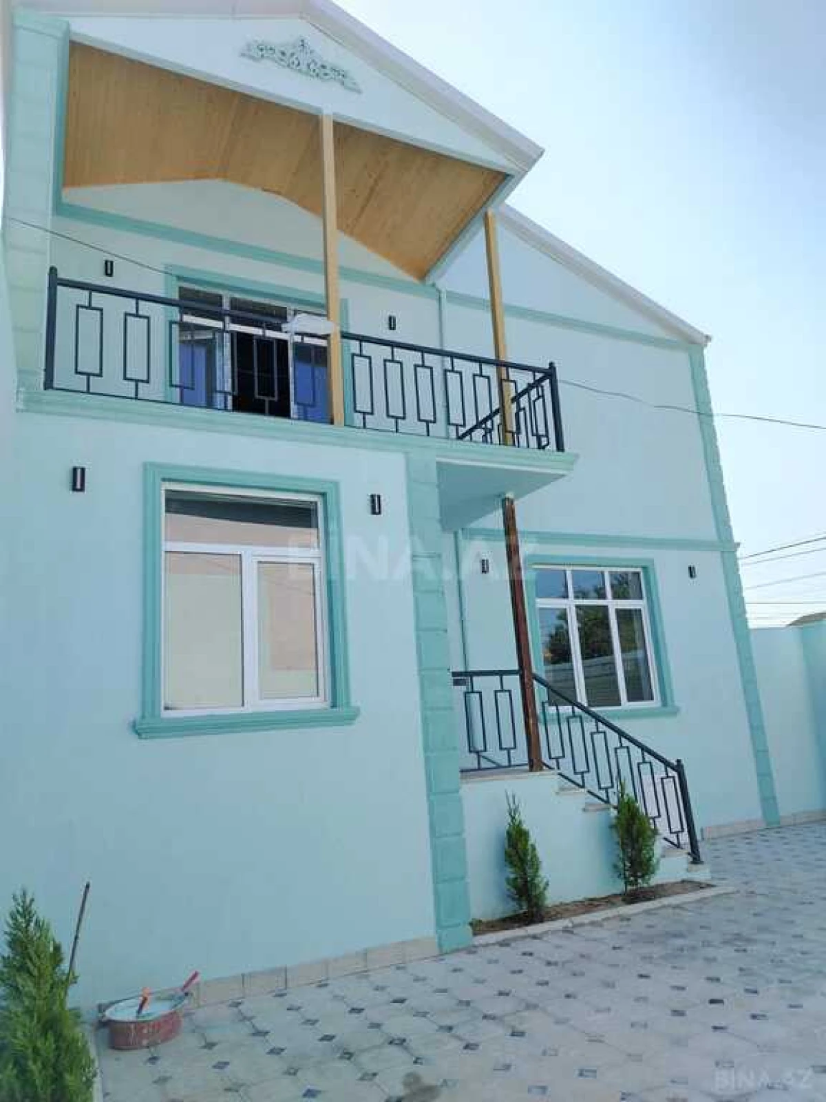 Satılır 5 otaqlı həyət evi 200 m²