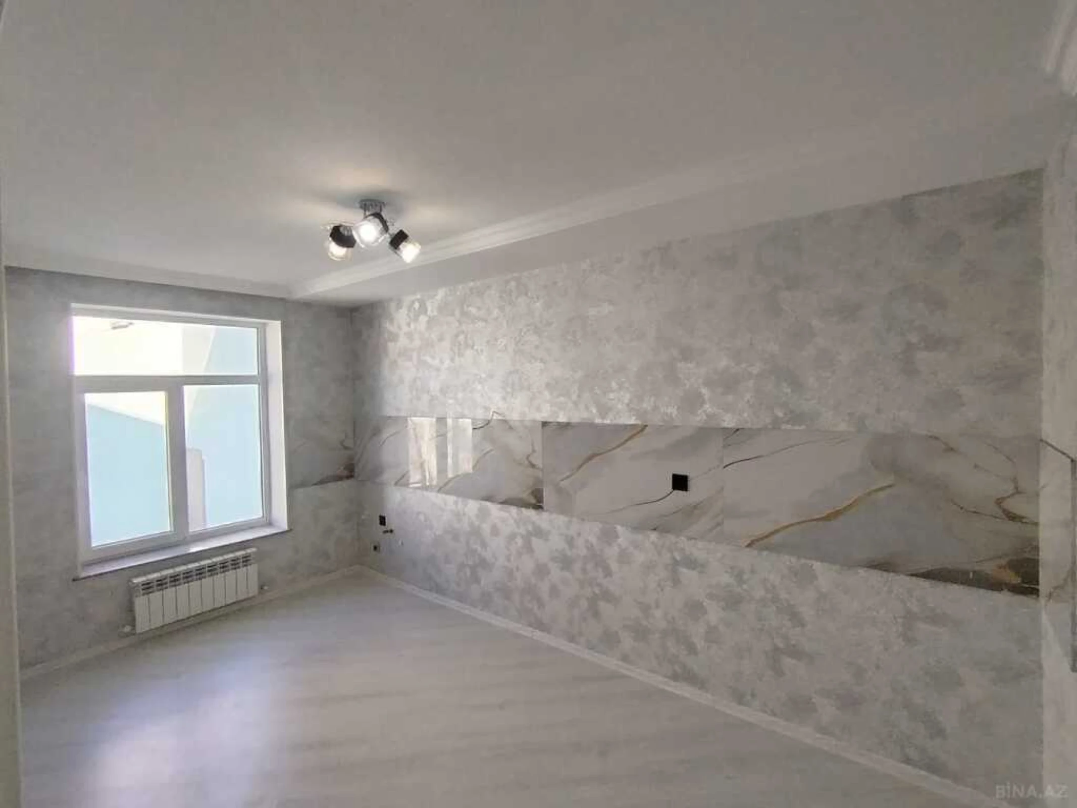 Satılır 5 otaqlı həyət evi 200 m²