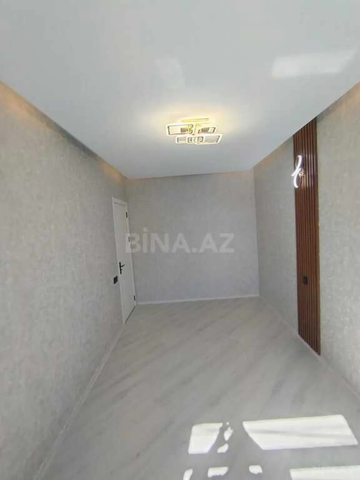 Satılır 5 otaqlı həyət evi 200 m²