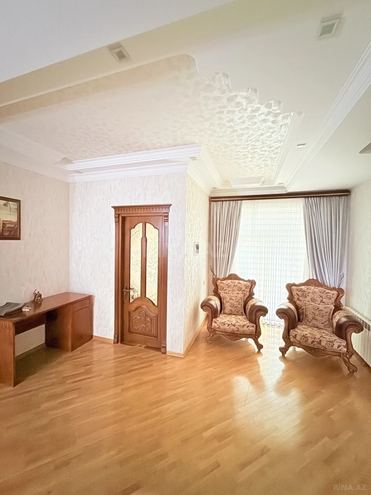 Kirayə verilir 5 otaqlı həyət evi 400 m²