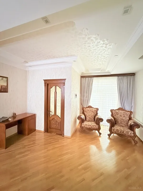 Kirayə verilir 5 otaqlı həyət evi 400 m²