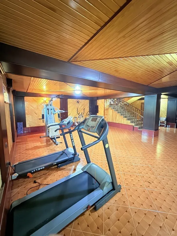 Kirayə verilir 5 otaqlı həyət evi 400 m²