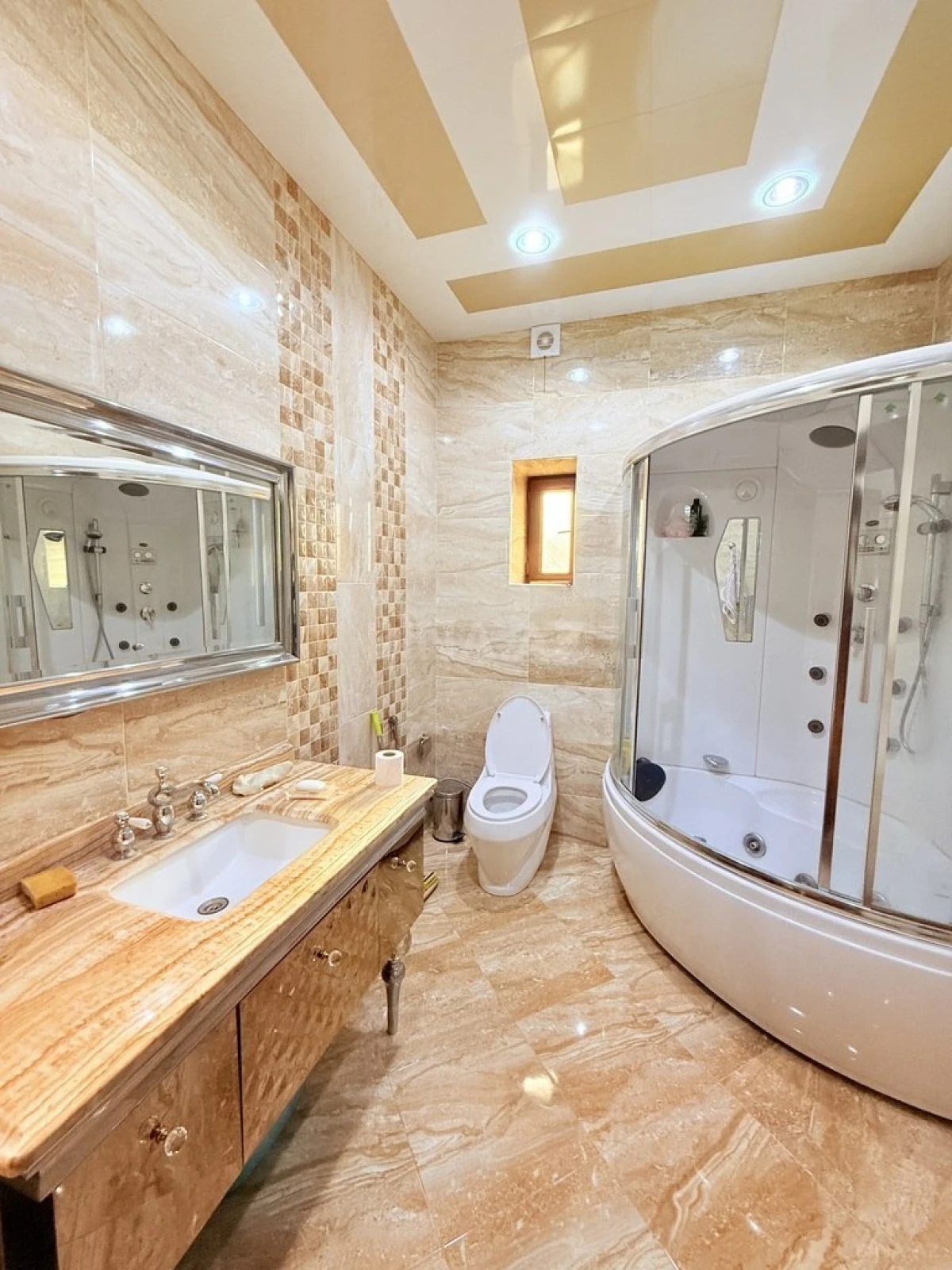 Kirayə verilir 5 otaqlı həyət evi 400 m²