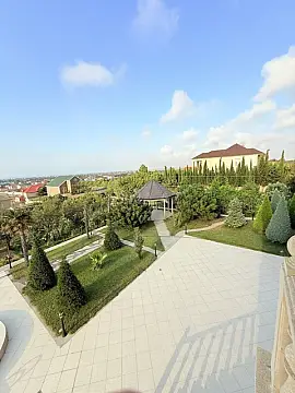 Kirayə verilir 5 otaqlı həyət evi 400 m²