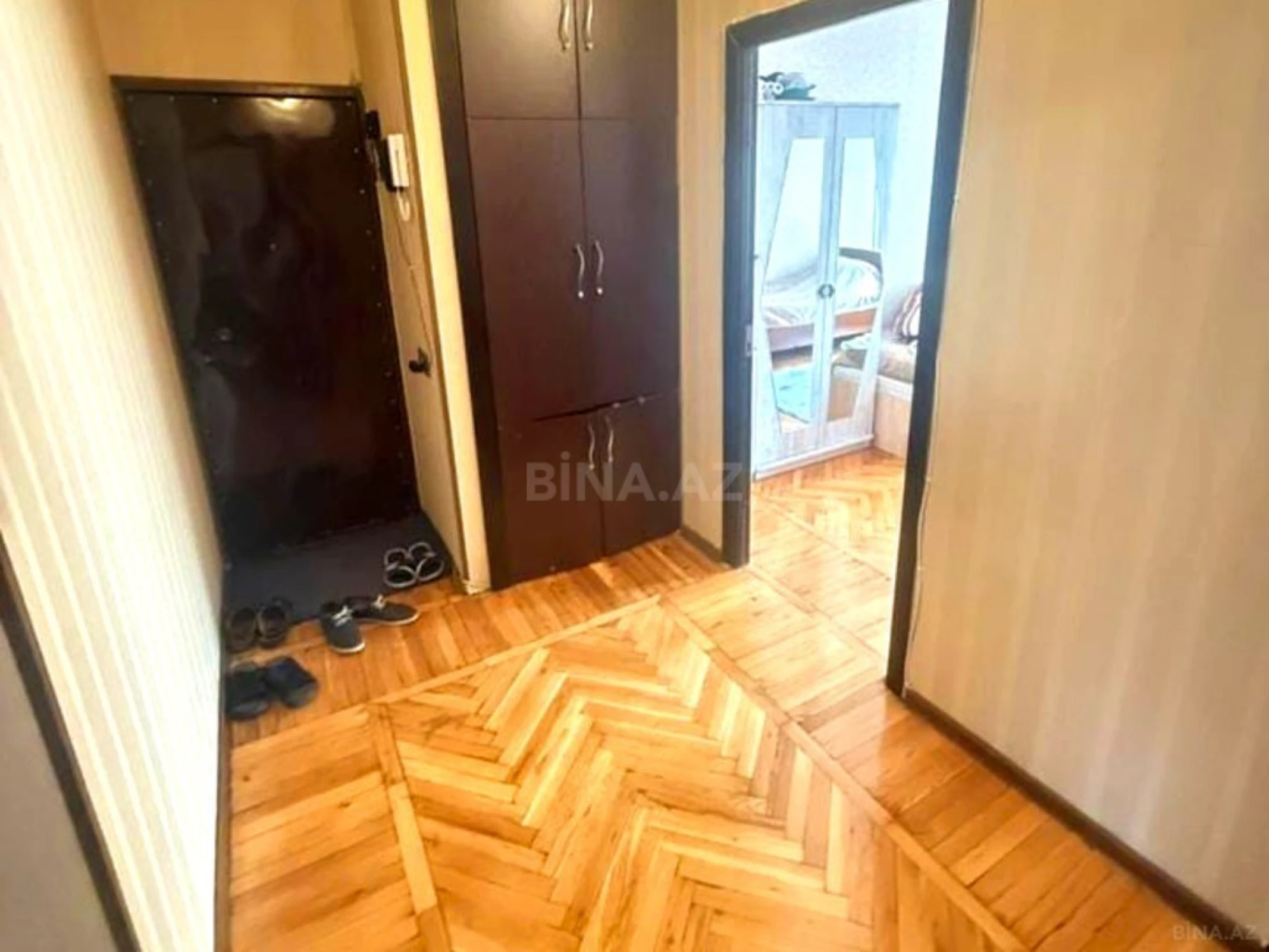 Satılır 3 otaqlı mənzil 69.5 m²