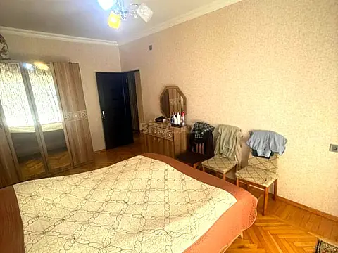 Satılır 3 otaqlı mənzil 69.5 m²