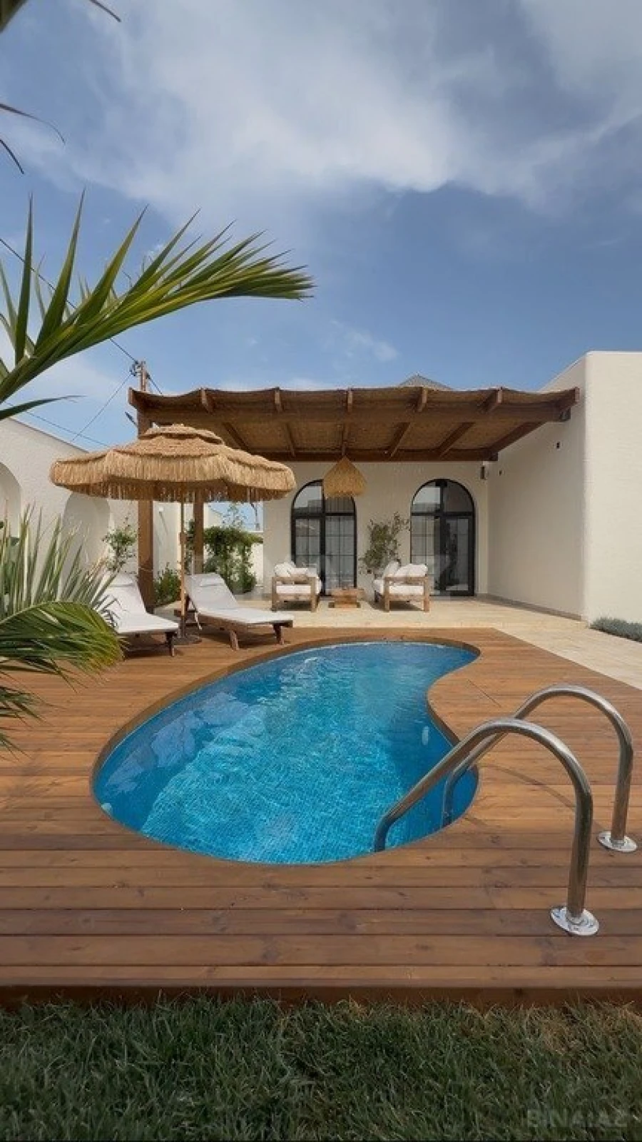 Kirayə verilir 3 otaqlı həyət evi 200 m²