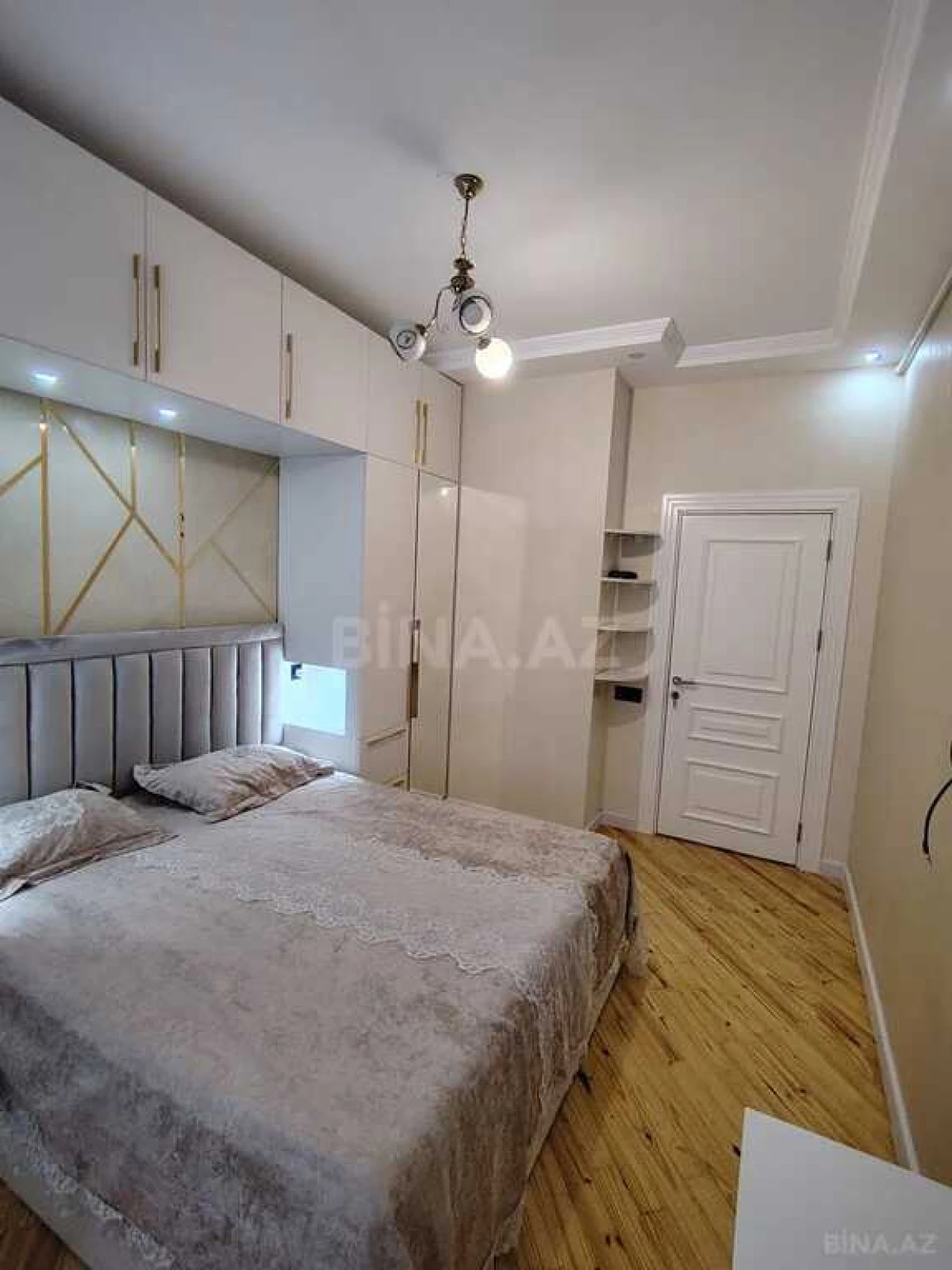 Satılır 2 otaqlı mənzil 55 m²