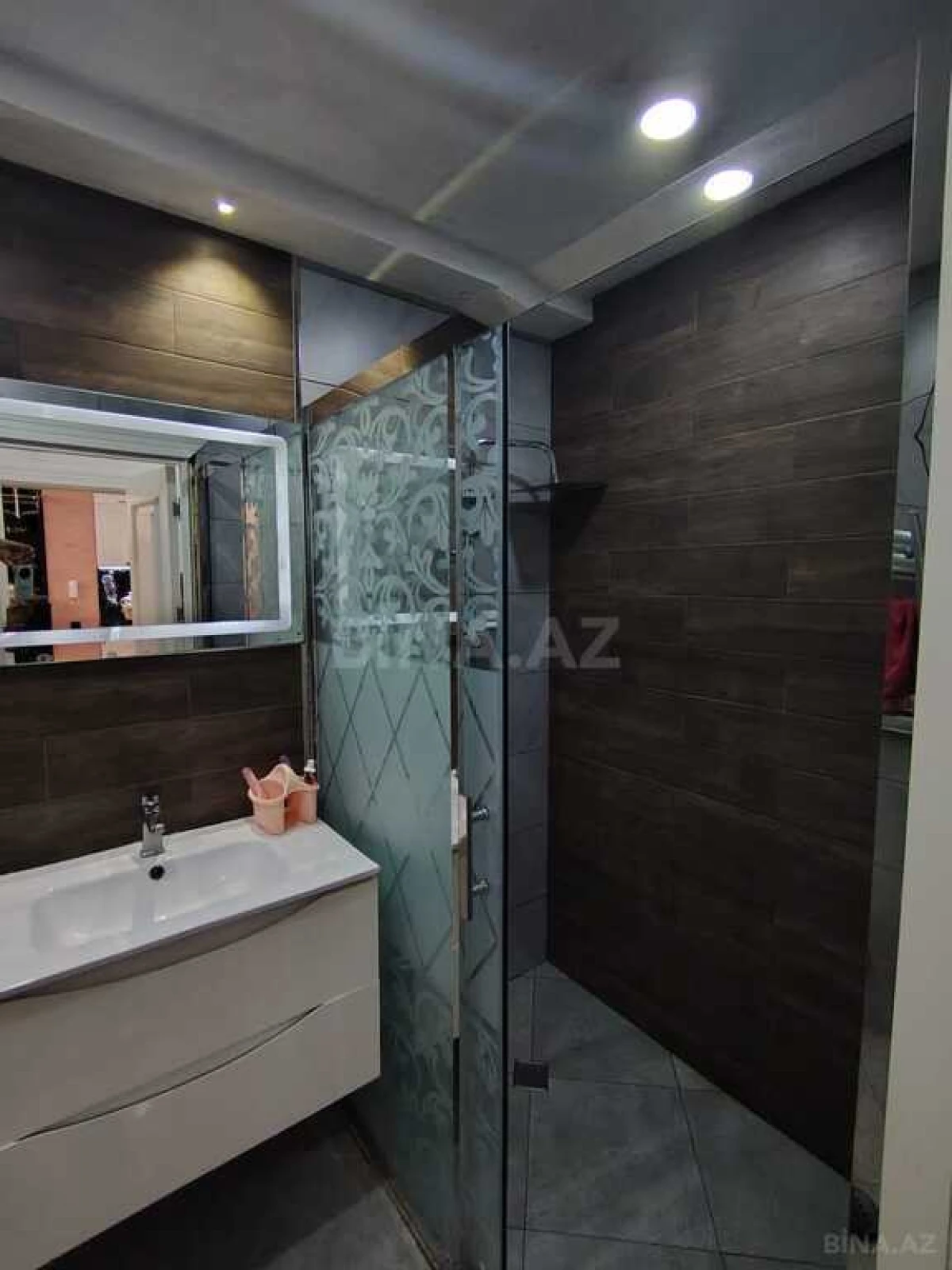 Satılır 2 otaqlı mənzil 55 m²