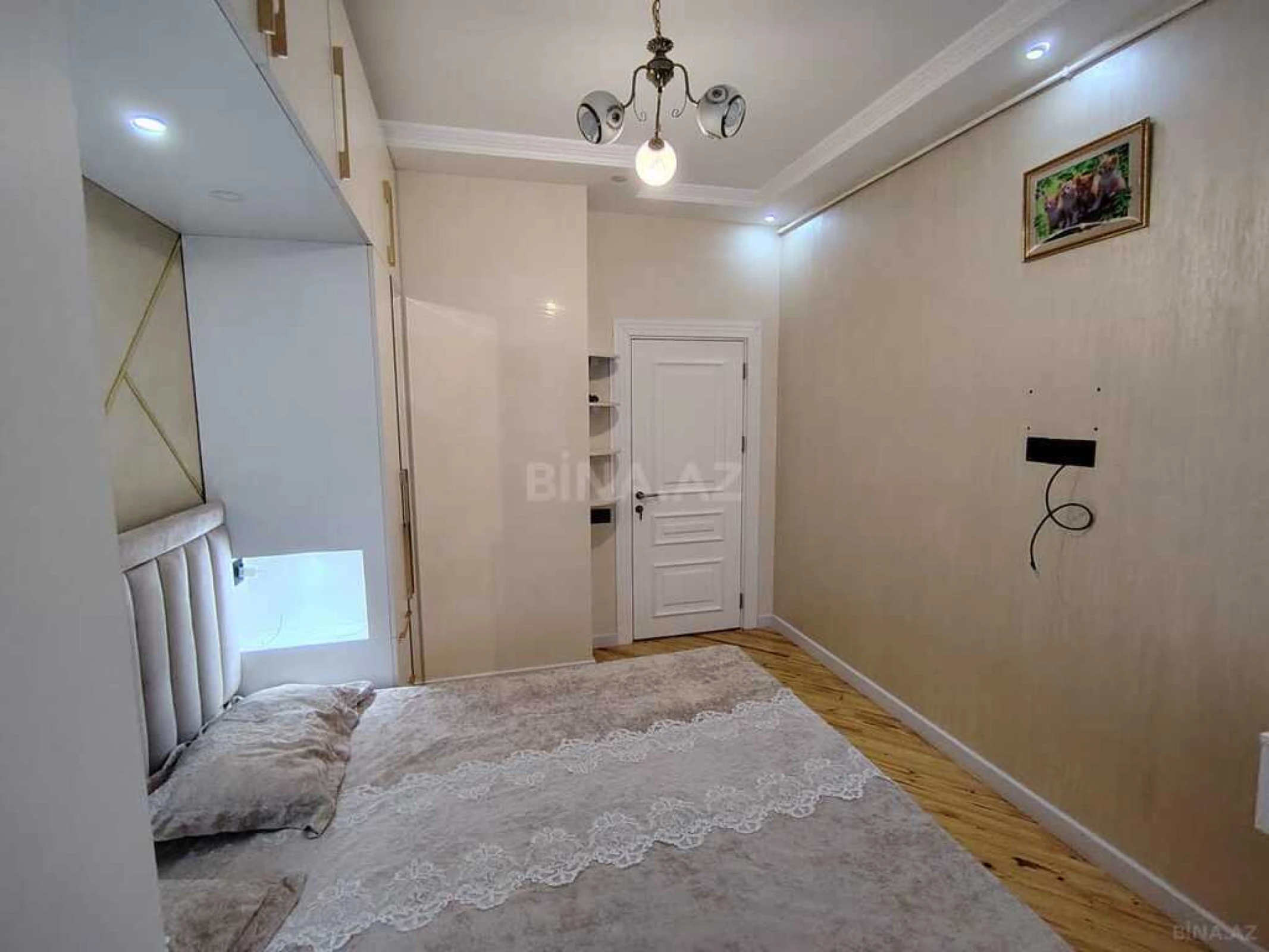 Satılır 2 otaqlı mənzil 55 m²