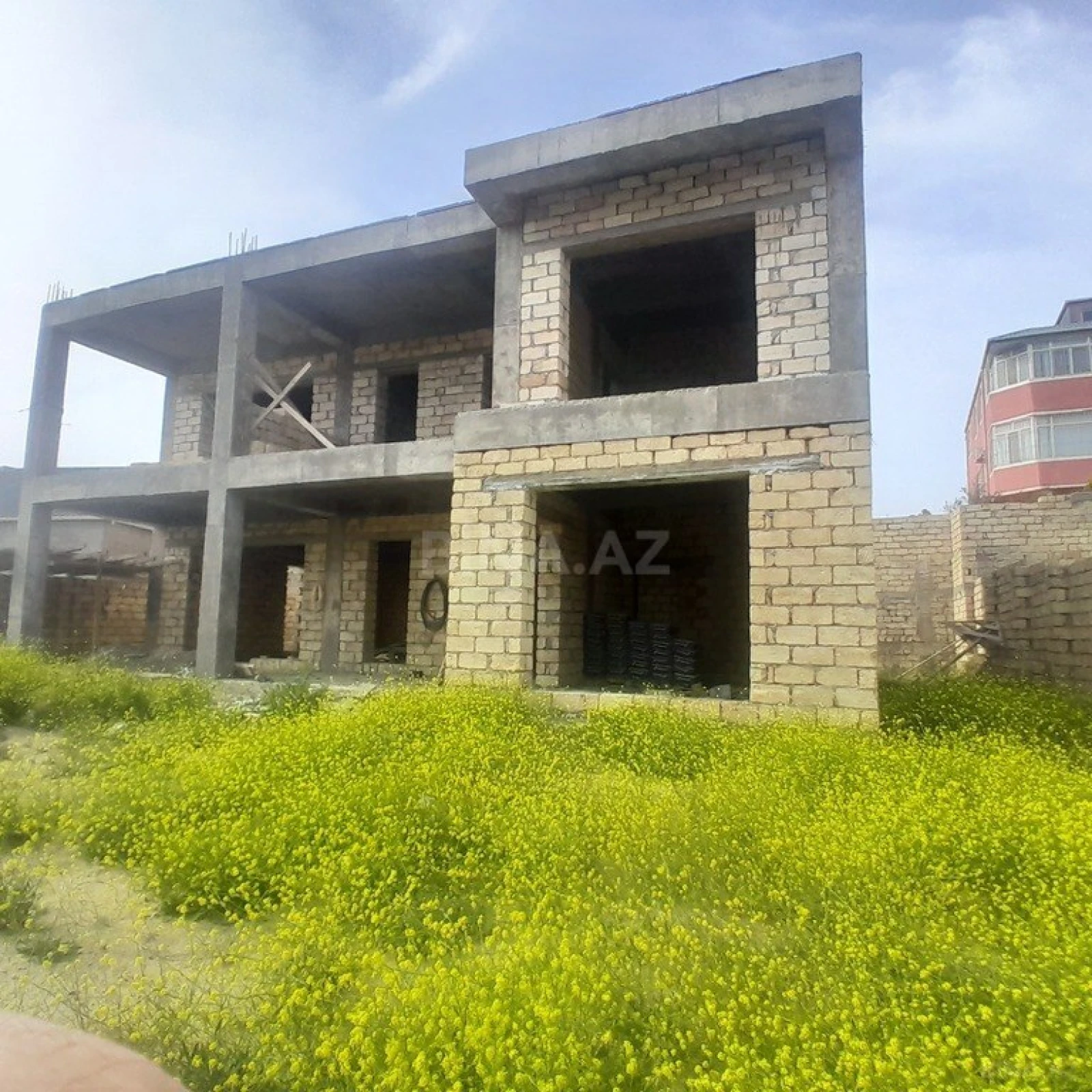 Satılır 6 otaqlı həyət evi 370 m²