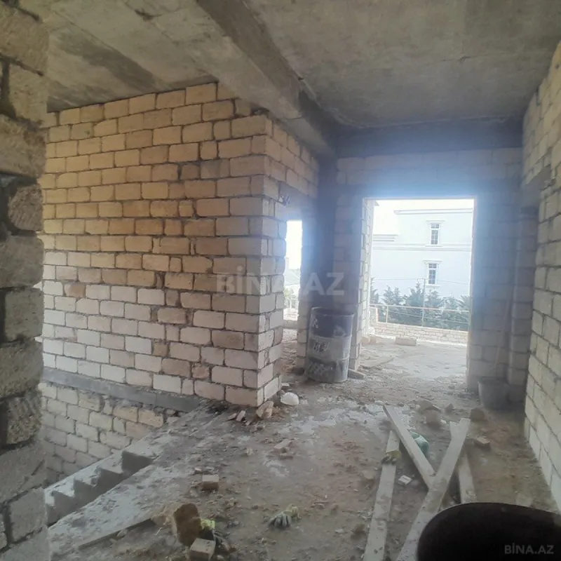 Satılır 6 otaqlı həyət evi 370 m²