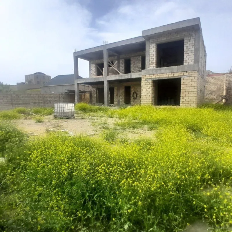 Satılır 6 otaqlı həyət evi 370 m²