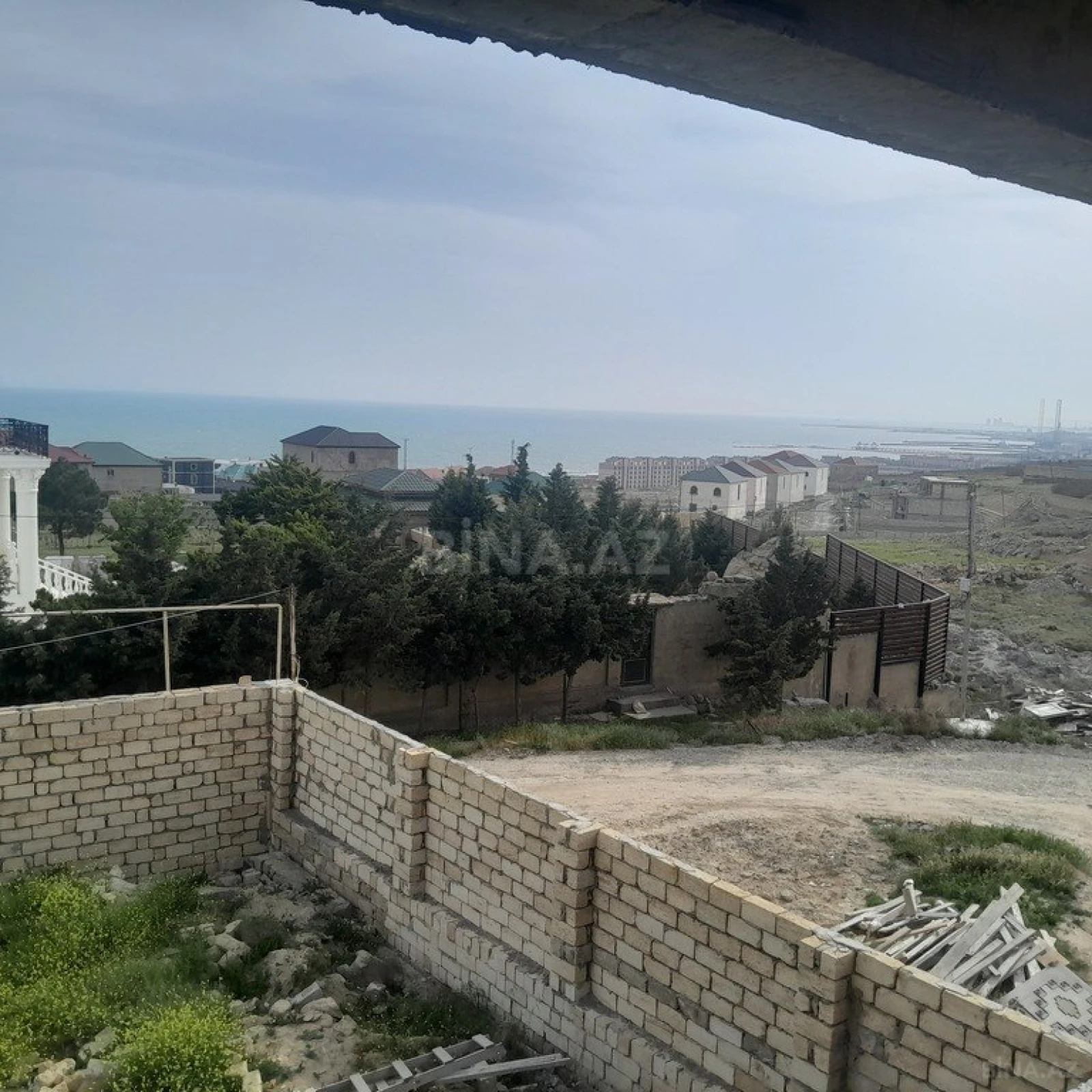 Satılır 6 otaqlı həyət evi 370 m²