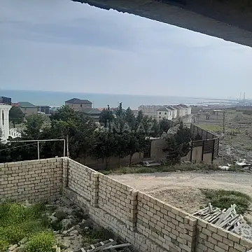 Satılır 6 otaqlı həyət evi 370 m²