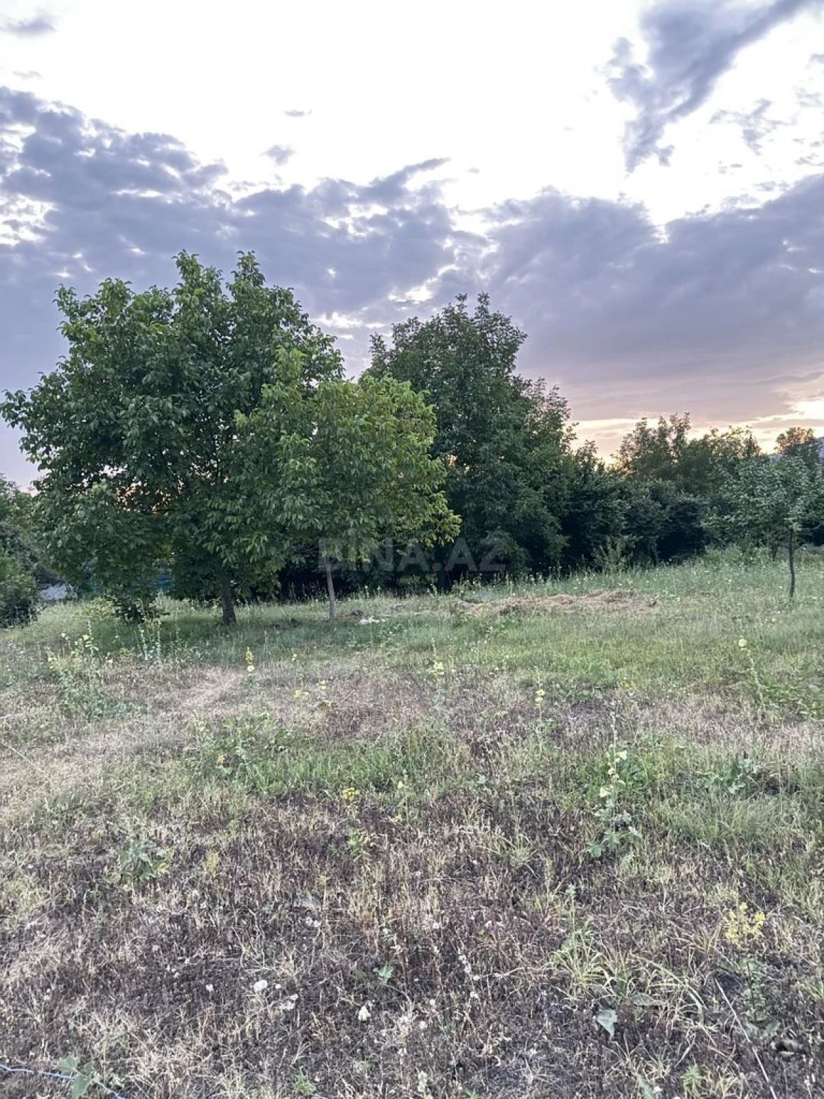 Satılır torpaq sahəsi 10 m²