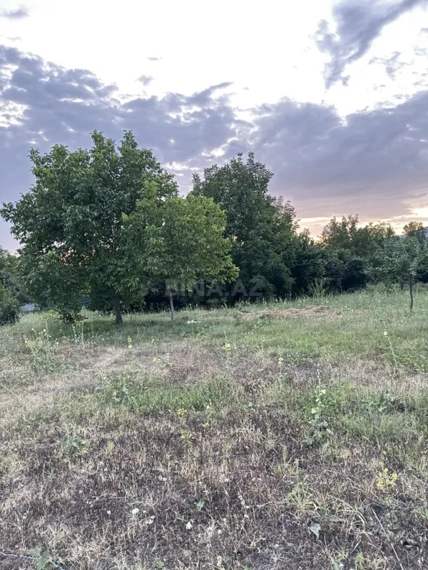 Satılır torpaq sahəsi 10 m²