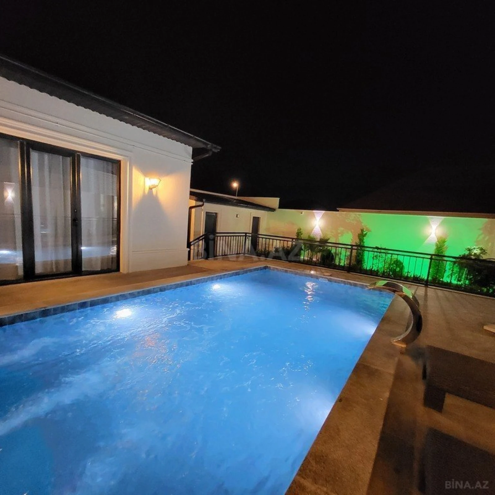 Satılır 4 otaqlı həyət evi 190 m²