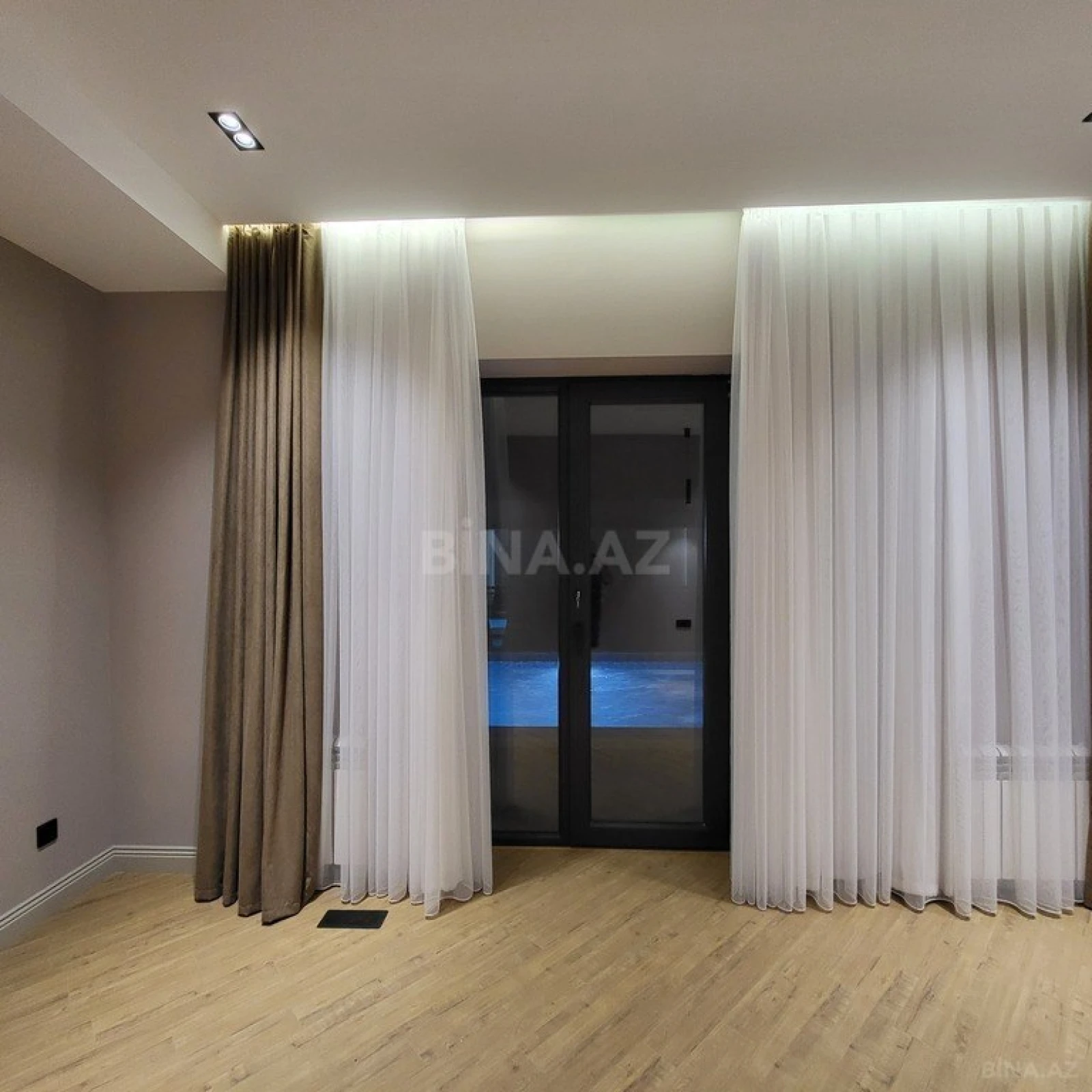 Satılır 4 otaqlı həyət evi 190 m²