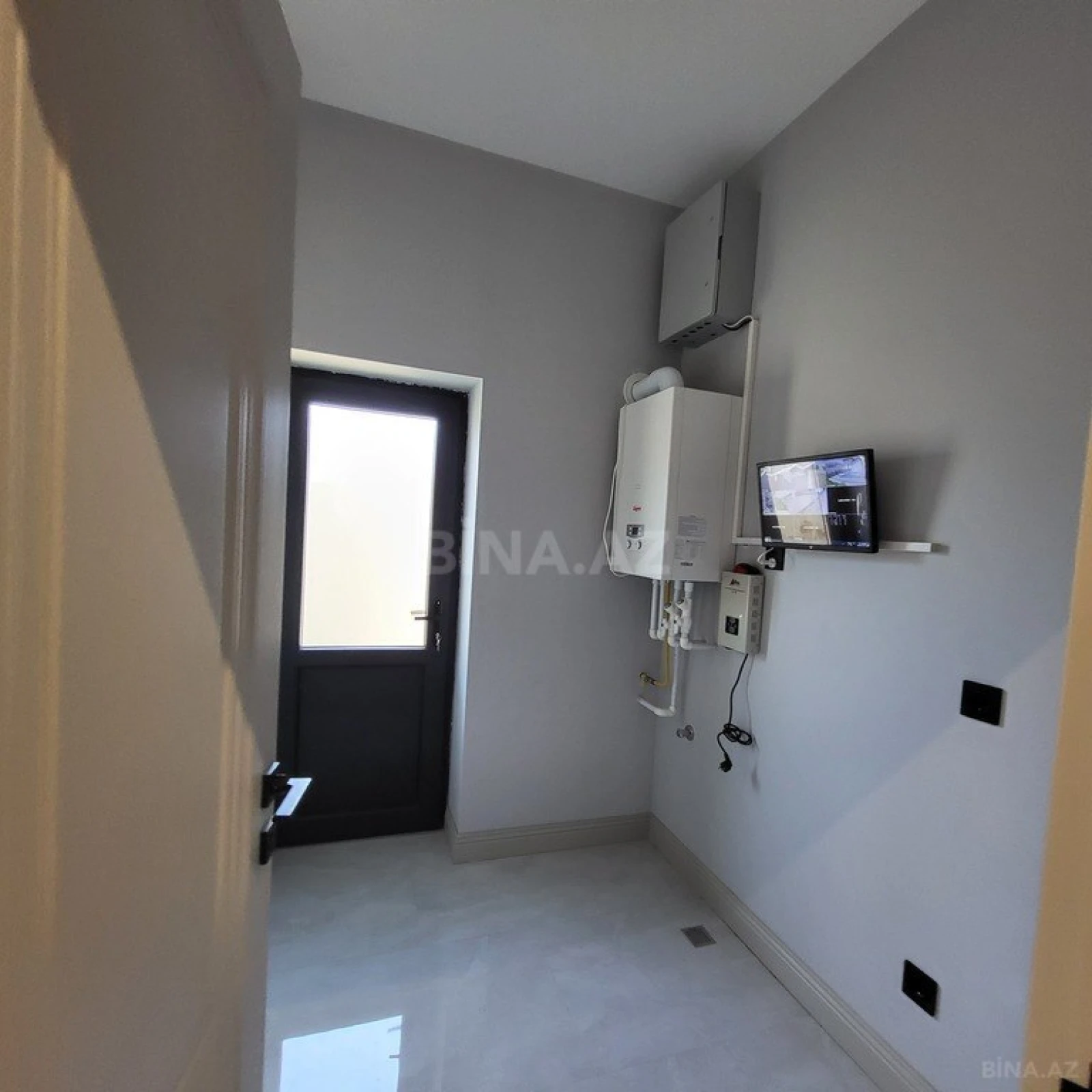 Satılır 4 otaqlı həyət evi 190 m²