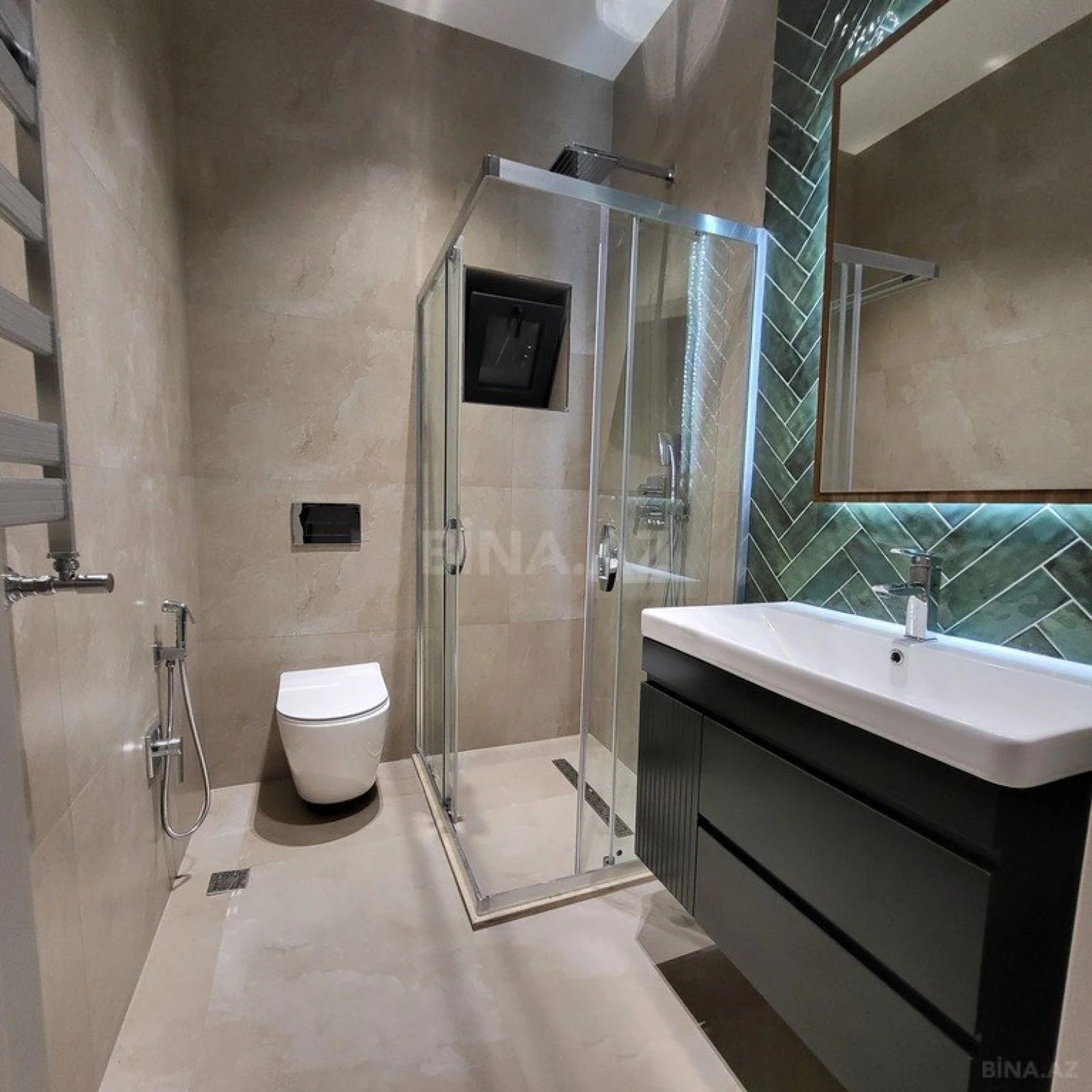 Satılır 4 otaqlı həyət evi 190 m²