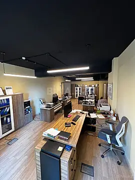 Kirayə verilir 3 otaqlı ofis 120 m² — Bakı 3 otaq 120.00 m²