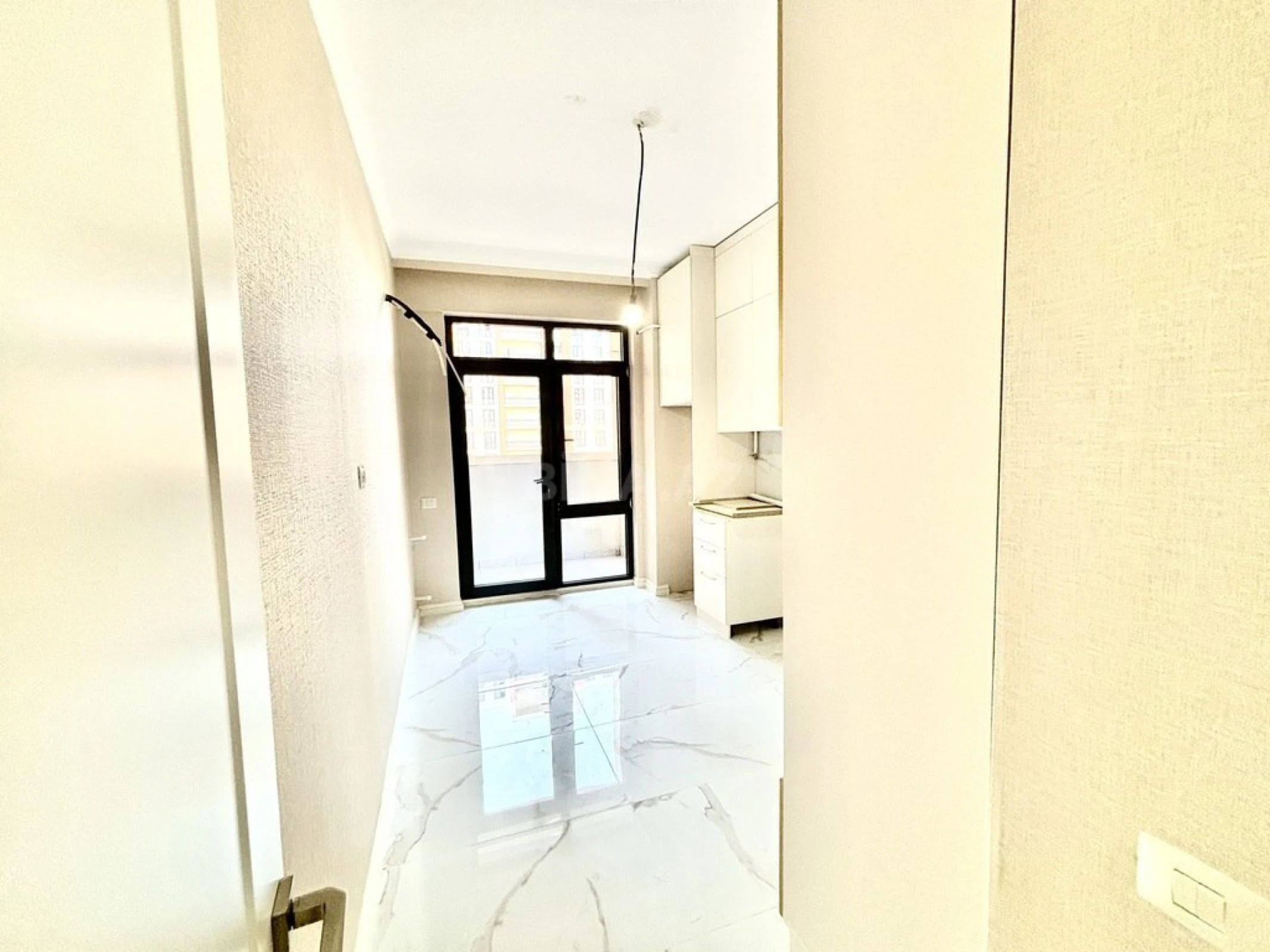 Satılır 3 otaqlı mənzil 86 m²