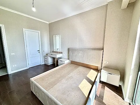 Satılır 3 otaqlı mənzil 86 m²