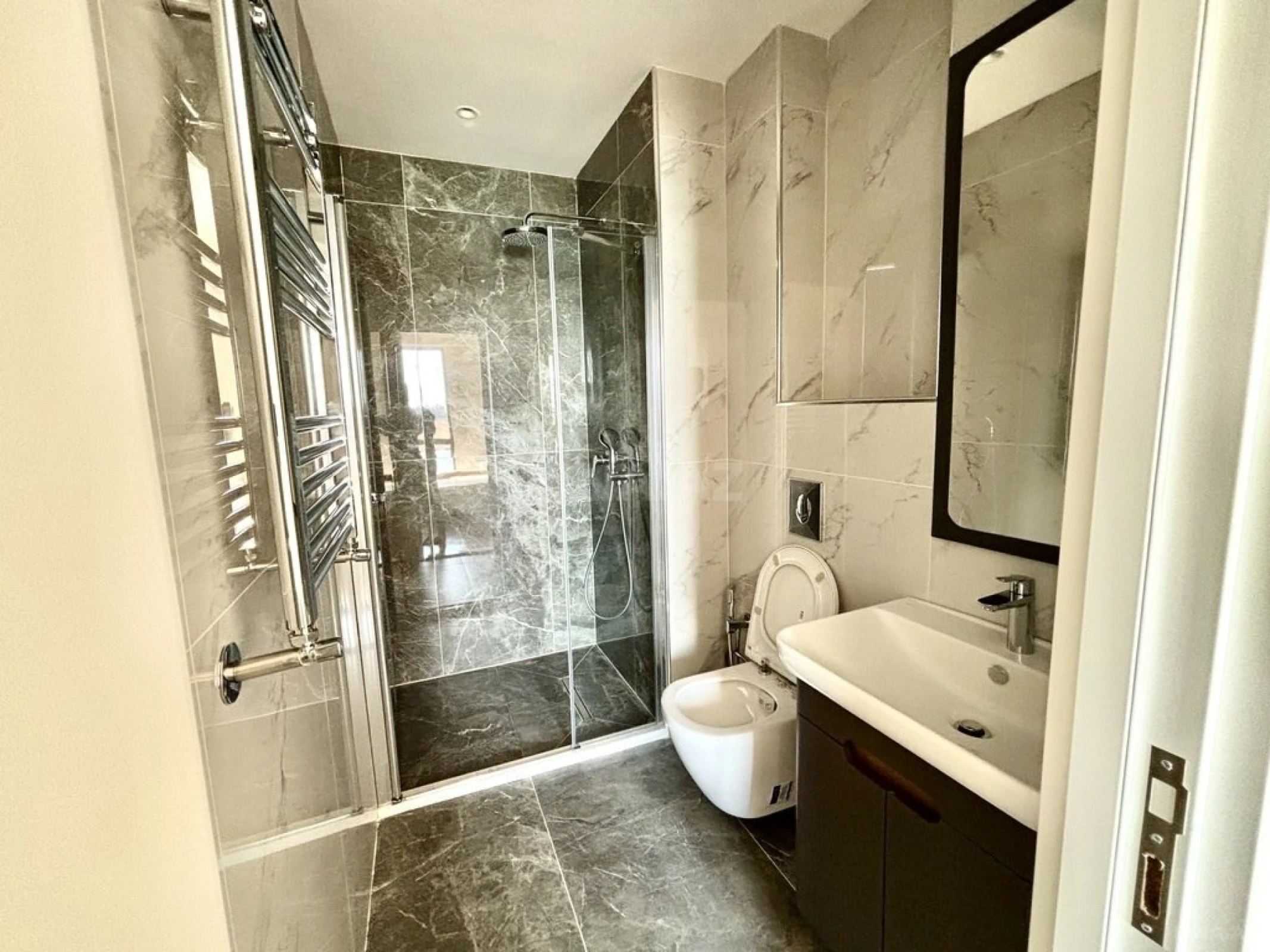 Satılır 3 otaqlı mənzil 86 m²