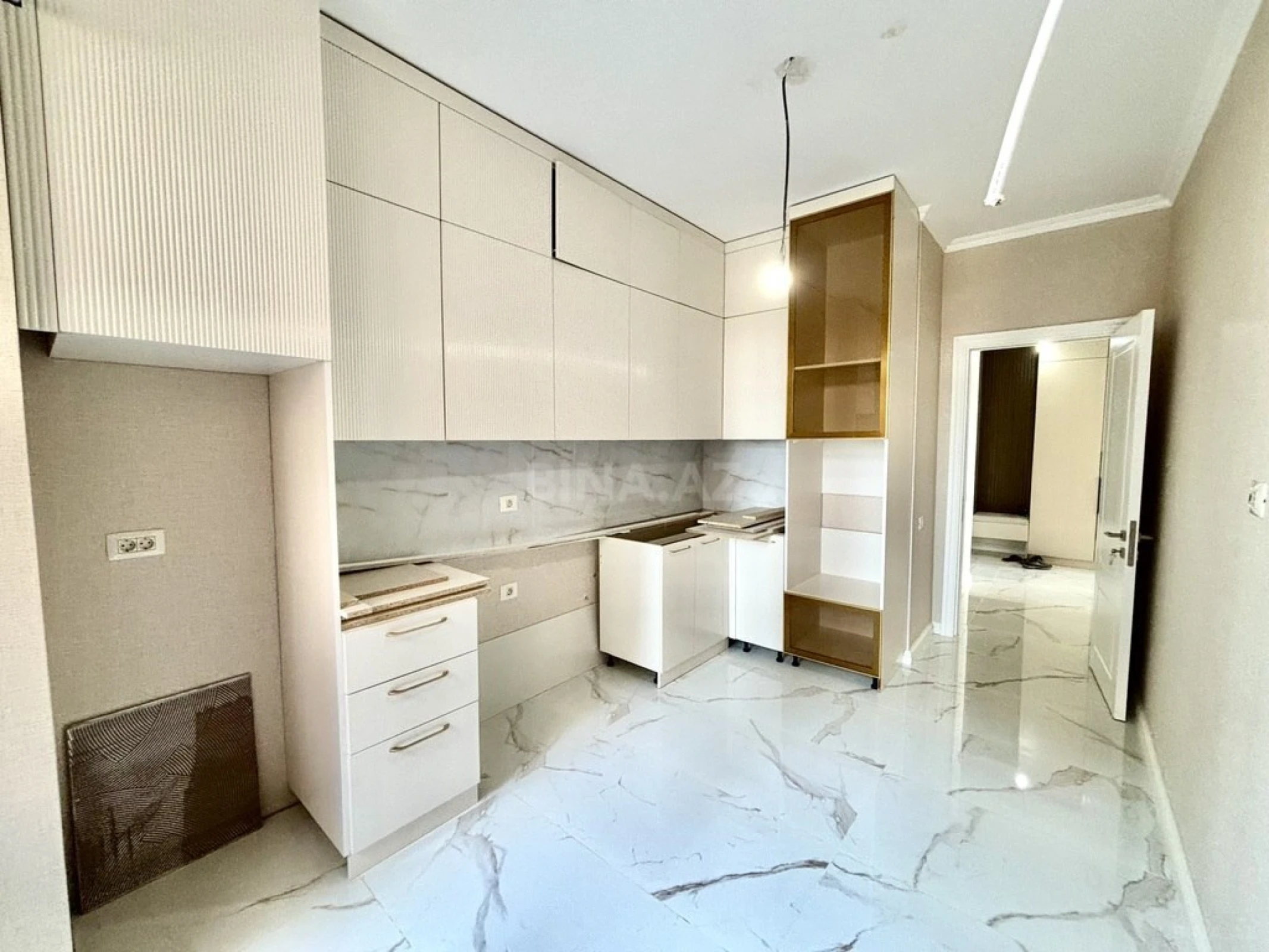 Satılır 3 otaqlı mənzil 86 m²