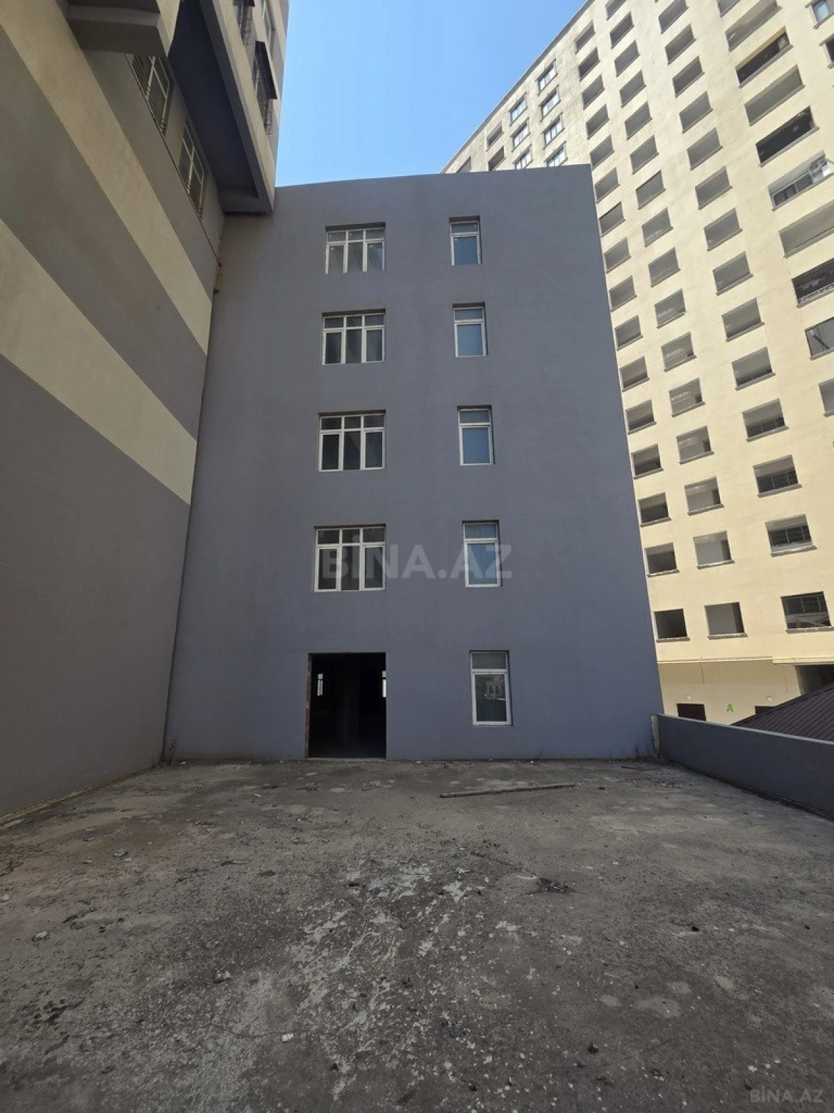 Satılır obyekt 4564.3 m²