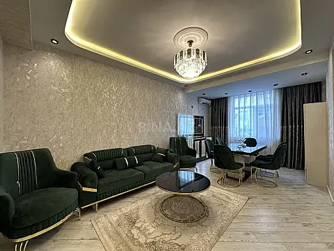 Satılır 3 otaqlı mənzil 110 m² — Bakı, Həzi Aslanov qəs. 3 otaq 110.00 m²