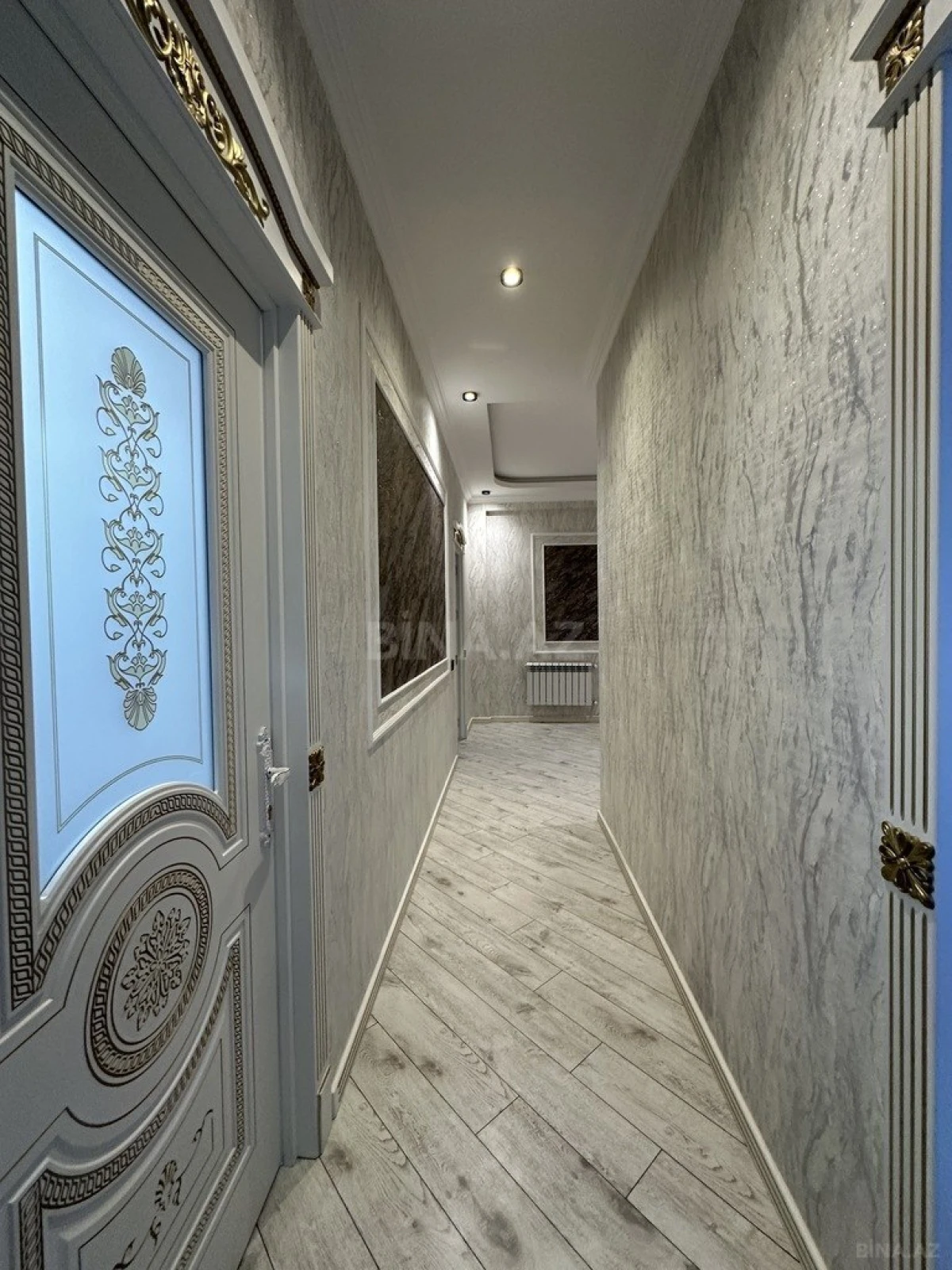 Satılır 3 otaqlı mənzil 110 m²