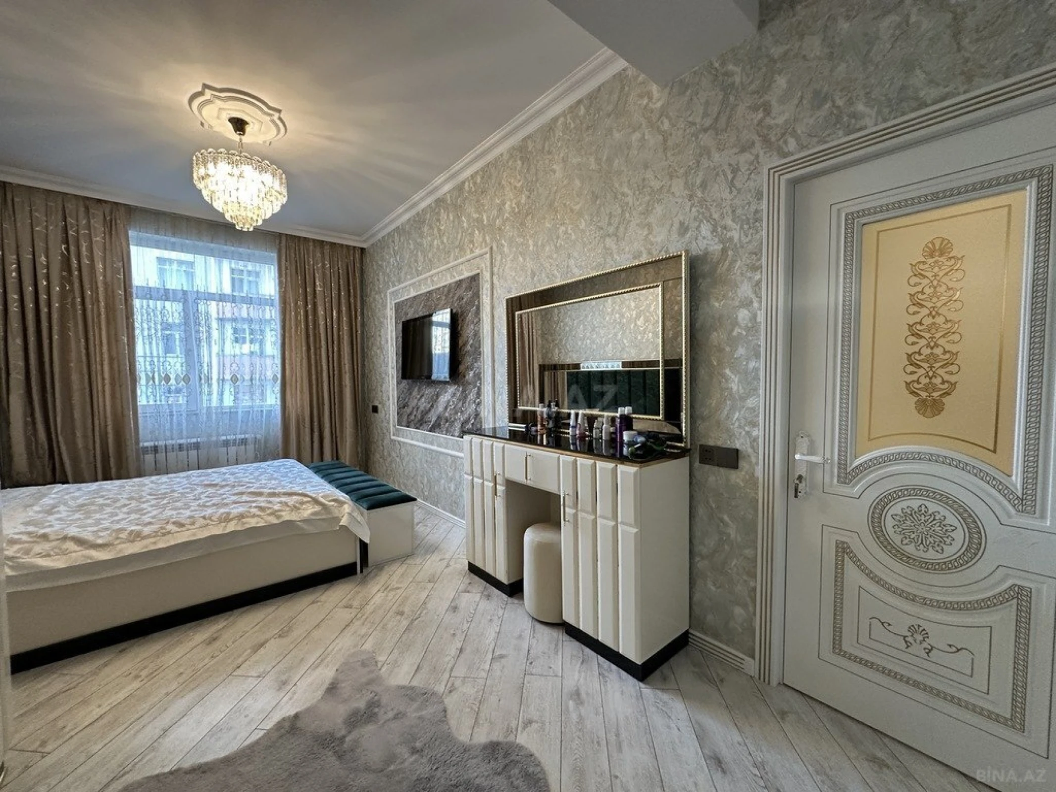 Satılır 3 otaqlı mənzil 110 m²