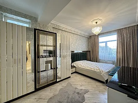 Satılır 3 otaqlı mənzil 110 m²