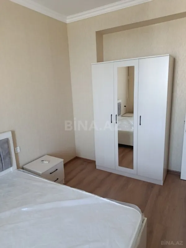 Kirayə verilir 4 otaqlı mənzil 115 m²