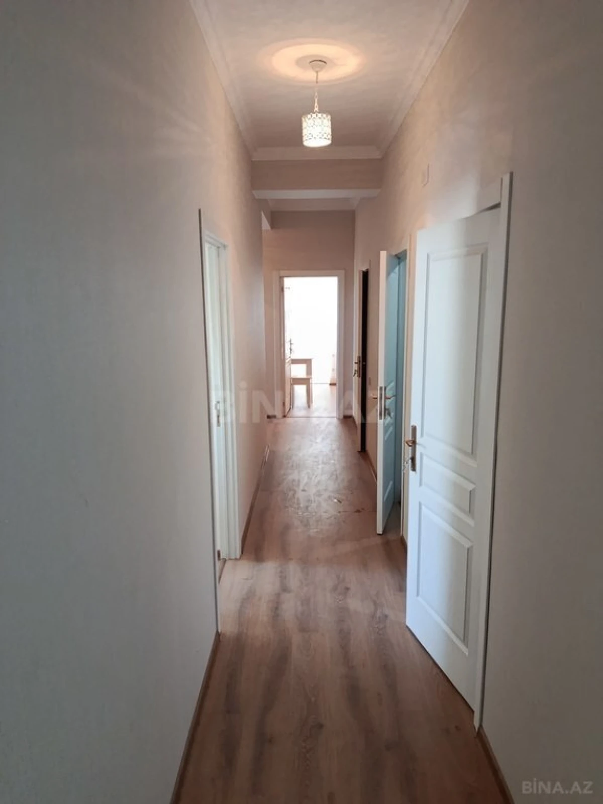Kirayə verilir 4 otaqlı mənzil 115 m²