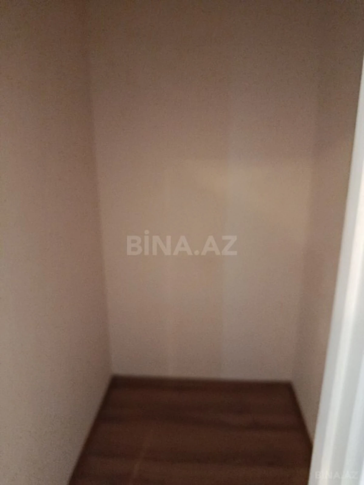 Kirayə verilir 4 otaqlı mənzil 115 m²