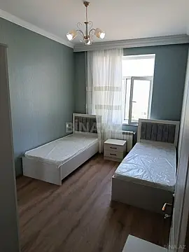 Kirayə verilir 4 otaqlı mənzil 115 m²