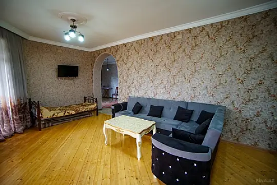 Kirayə verilir 3 otaqlı həyət evi 110 m²