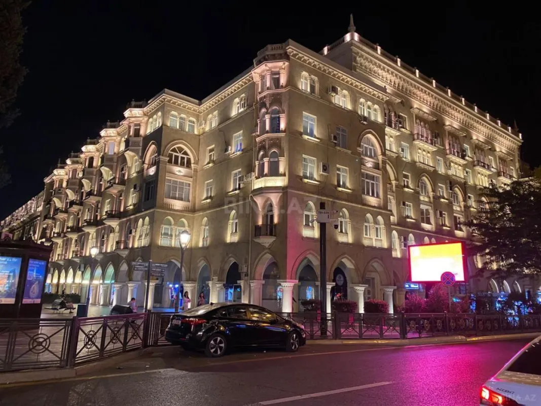 Kirayə verilir 2 otaqlı mənzil 94 m²