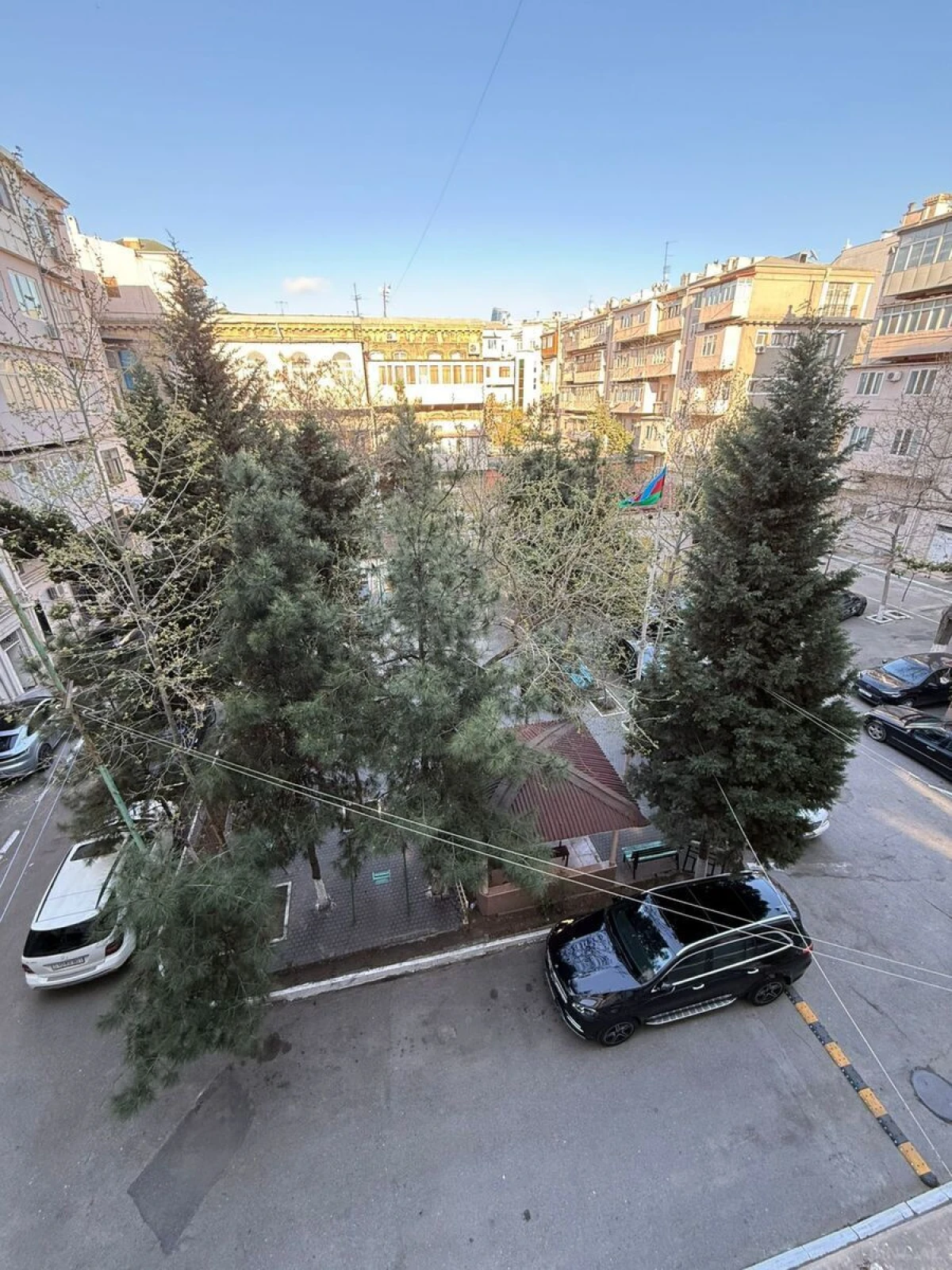 Kirayə verilir 2 otaqlı mənzil 94 m²