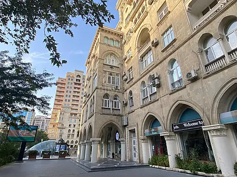 Kirayə verilir 2 otaqlı mənzil 94 m²