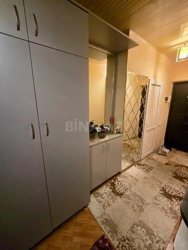 Satılır 2 otaqlı mənzil 67 m²