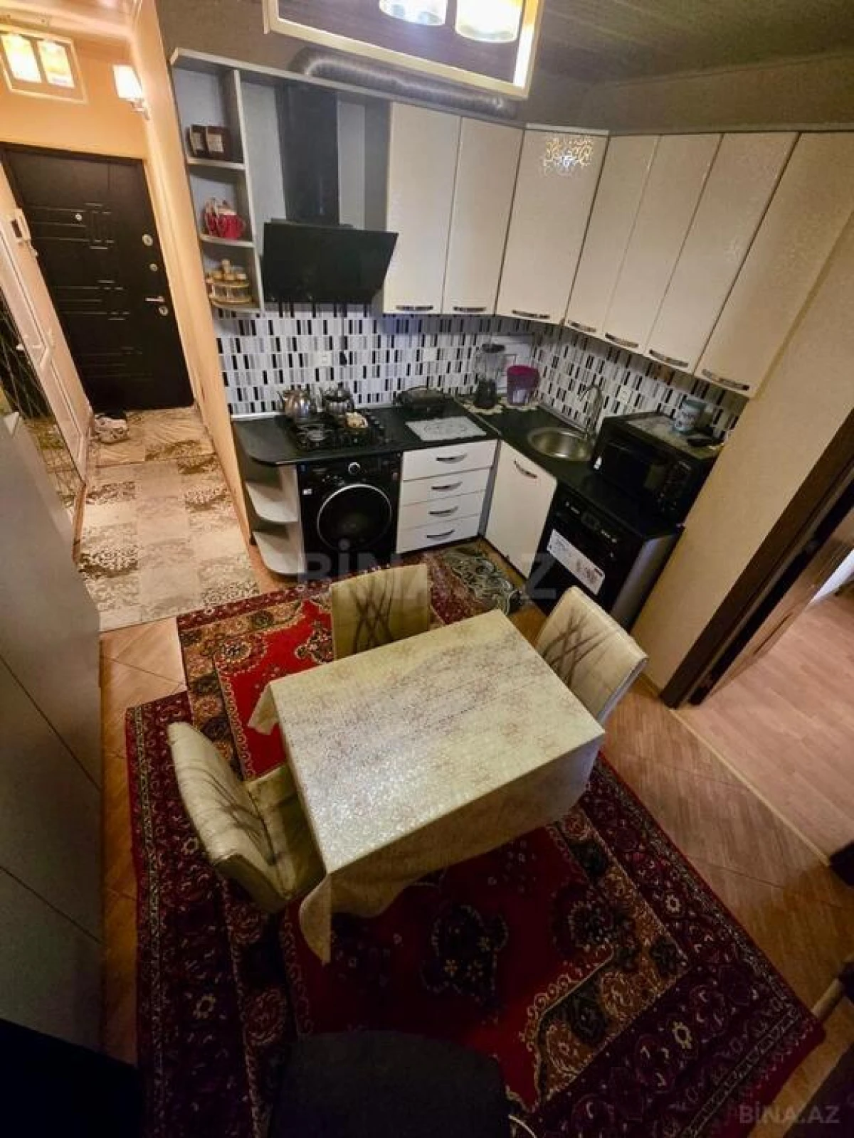 Satılır 2 otaqlı mənzil 67 m²