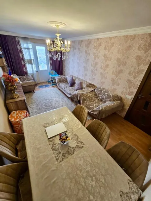 Satılır 2 otaqlı mənzil 67 m²