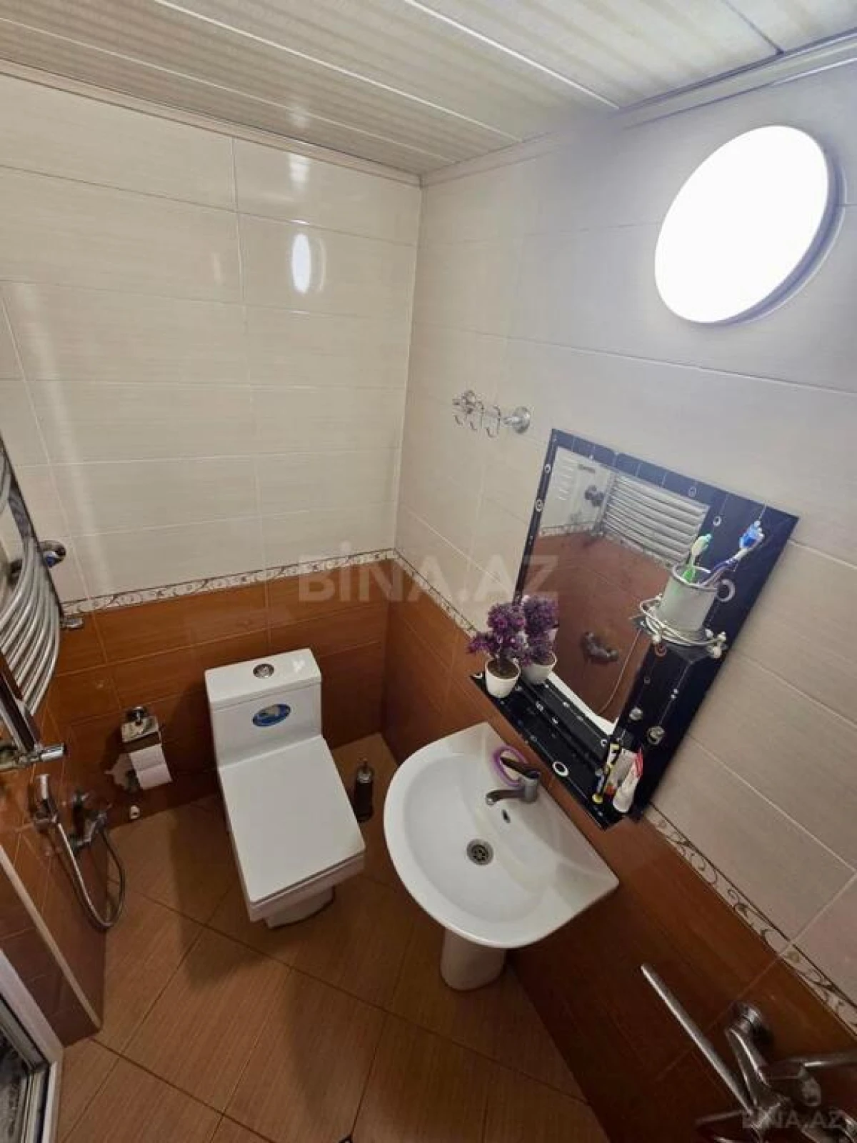 Satılır 2 otaqlı mənzil 67 m²